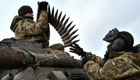 Mỹ quay lưng với Ukraine, NATO oằn mình gánh trách nhiệm