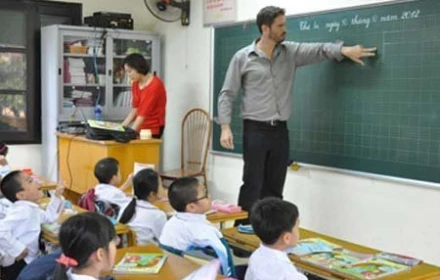 Học tiếng Anh liên kết: Vì sao trường thu 150.000 đồng, trường thu 2 triệu?