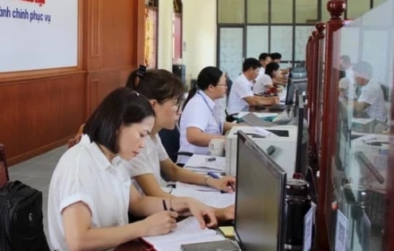 Từ nay đến 31/12/2025, cán bộ công chức, viên chức được hỗ trợ thêm 3,6 triệu đồng mỗi tháng