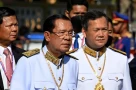 Những tín hiệu cho thấy cha con ông Hun Sen phải nhượng bộ trong cuộc xung đột biên giới với Thái Lan