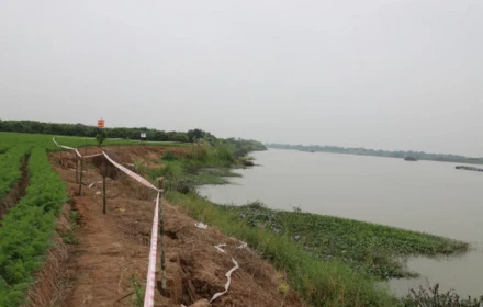 Giám đốc doanh nghiệp và 1 cán bộ ở Hưng Yên thông đồng, dàn xếp, nghiệm thu thanh toán liên quan sự cố sạt lở kè