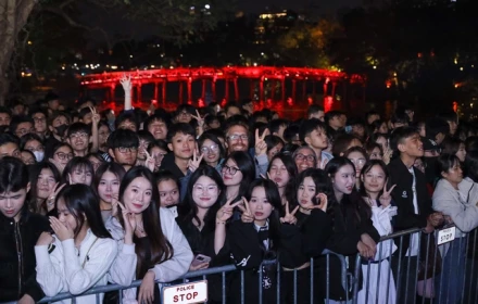 Không khí cực hot tại các điểm bắn pháo hoa chào 2026!