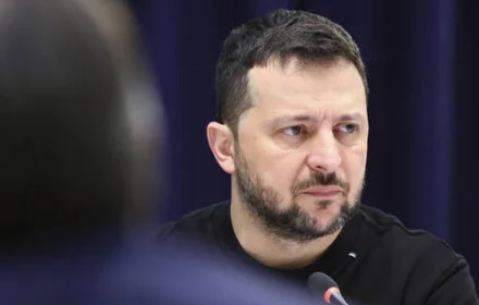 Giáo sư phương Tây cảnh báo về khả năng ông Zelensky sẽ bỏ trốn khỏi Ukraine