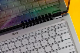 Nạn nhân đầu tiên của thuế quan Trump: tăng giá laptop 10%, cân nhắc đưa dây chuyền ra khỏi Trung Quốc