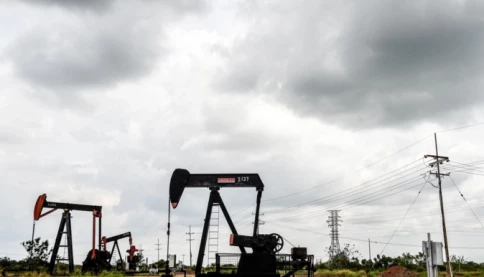 Xuất khẩu dầu mỏ Venezuela tê liệt