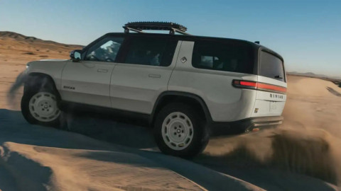 Rivian R1T & R1S ra mắt phiên bản giới hạn giá từ 2,45 tỷ đồng, dân offroad sẽ rất thích