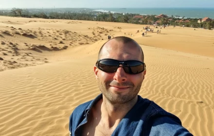 Tôi đi xe máy từ Nga sang Việt Nam