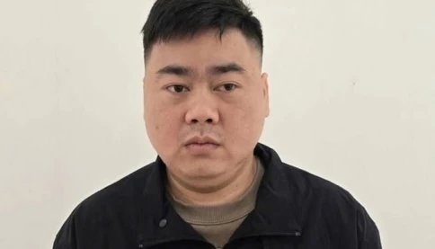 📦 KHỞI NGHIỆP VỚI 7.000 BỘ PHIM "QUÊN MẶC ĐỒ", ÔNG CHỦ 103 WEBSITE NHẬN CÁI KẾT "HẾT NƯỚC CHẤM"!