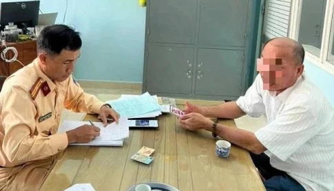 Lời khai của tài xế xe khách truy đuổi xe tải bất chấp tính mạng hành khách