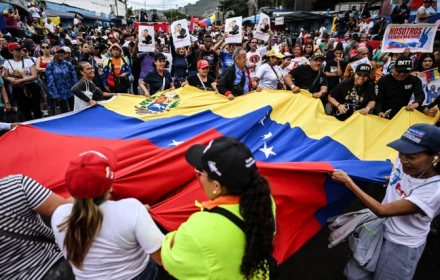 Mỹ kêu gọi công dân lập tức rời Venezuela
