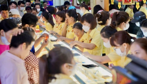 Giá vàng hôm nay 11/1: Vàng trong nước tiến sát ngưỡng 160 triệu đồng/lượng