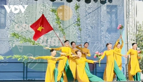 Bộ Chính trị chọn ngày 24/11 là "Ngày Văn hóa Việt Nam", toàn dân được nghỉ lễ