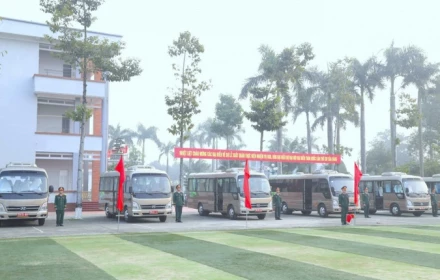 Dàn xe của Quân đội xuất quân phục vụ Đại hội Đảng toàn quốc