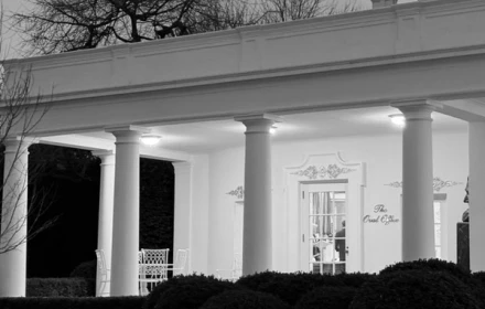 Trump vừa tham gia cuộc họp khẩn cấp về Iran CÙNG TOÀN BỘ ĐỘI NGŨ AN NINH QUỐC GIA