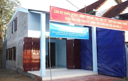 Thủ tướng chỉ đạo hỗ trợ thiết bị, đồ dùng thiết yếu (tivi, tủ lạnh…) cho hộ gia đình khó khăn có nhà bị sập, đổ, lũ cuốn