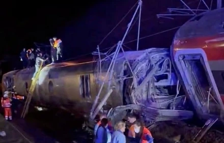 Trật bánh tàu cao tốc ở Tây Ban Nha đã khiến ít nhất 21 người thiệt mạng và hơn 100 người bị thương