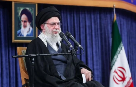 Tổng thống Iran: Tấn công Lãnh đạo tối cao tương đương với "phát động một cuộc chiến tranh toàn diện"