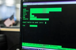 Nếu COBOL có nhiều vấn đề như vậy, tại sao chính phủ Hoa Kỳ vẫn sử dụng nó?