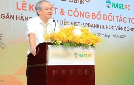Chủ tịch tập đoàn dành tiền tỷ thưởng U23 Việt Nam: Từng 4 lần thi trượt đại học, quan điểm dạy con khác biệt