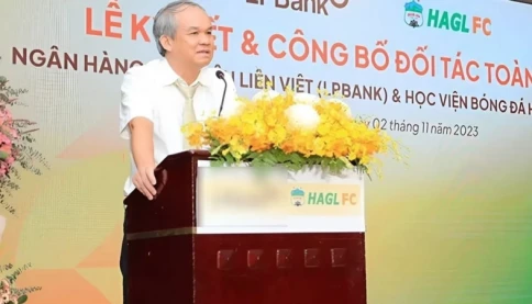 Chủ tịch tập đoàn dành tiền tỷ thưởng U23 Việt Nam: Từng 4 lần thi trượt đại học, quan điểm dạy con khác biệt