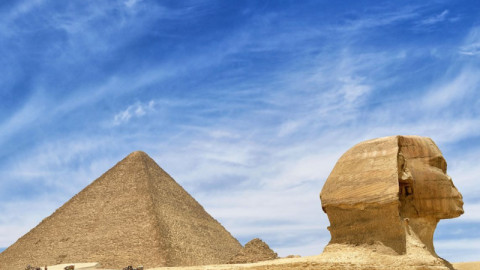 Kim tự tháp Giza có mấy mặt? Vì sao kim tự tháp Giza có thể tồn tại suốt 4.500 năm đến tận bây giờ?
