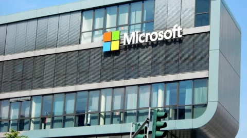 Microsoft đang áp dụng phát triển SLM như thế nào