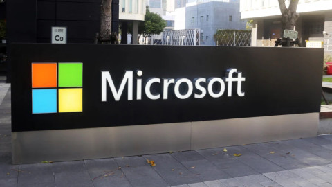 Microsoft chỉ điểm 1 nhà phát triển Việt Nam lạm dụng deepfake AI để tạo ảnh k.h.o.a t.h.a.n người nổi tiếng