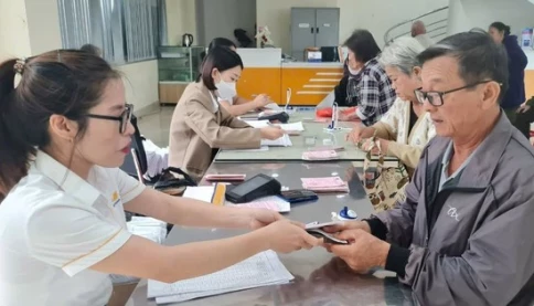 Nghỉ hưu năm 2026, đóng BHXH 10 năm, người lao động có được hưởng lương hưu không?