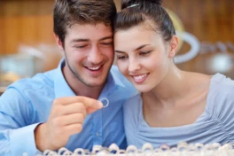 Đàn ông có IQ cao thường đối xử tốt với vợ