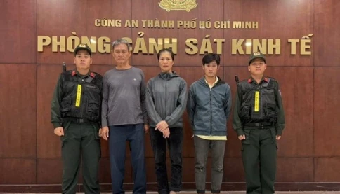 Công an TP.HCM triệt phá xưởng thuốc đông y giả trộn thuốc giảm đau