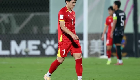 Đình Bắc bị AFC treo giò, lỡ hẹn trận ĐT Việt Nam quyết đấu Malaysia