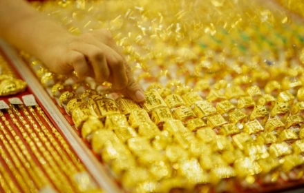 Một tuần dữ dội, giá vàng tăng 12 triệu đồng, thị trường bạc sôi sục
