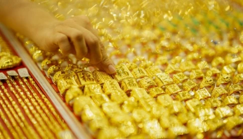 Một tuần dữ dội, giá vàng tăng 12 triệu đồng, thị trường bạc sôi sục