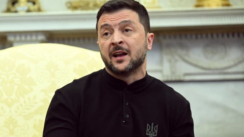 Sau 'cơn bão' Nhà Trắng, Zelensky bất ngờ nhận được 'cơn mưa' ủng hộ từ người dân Ukraine