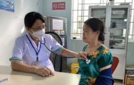 Giải thể trung tâm y tế; chuyển nguyên trạng về trạm y tế xã, phường