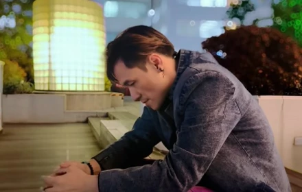 Nam ca sĩ nổi tiếng bị phạt vì giao dịch cổ phiếu chui