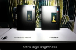 Samsung Display tung ra tấm nền OLED mới đỉnh sáng tới 5000 nit