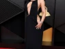 Dàn sao mặc hở bạo trên thảm đỏ Grammy