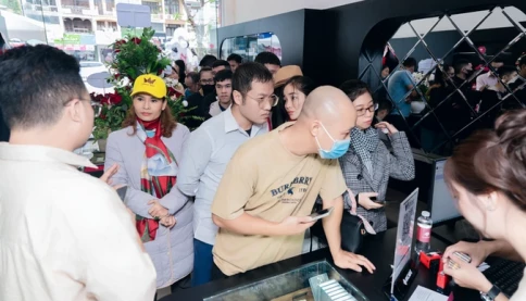 Bạc không khan hiếm, nhà đầu tư cần tỉnh táo trước “cơn sốt”