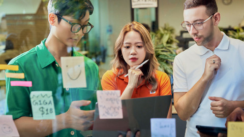 FPT Software hợp tác với ông lớn công nghệ cung cấp giải pháp IT không cần viết code