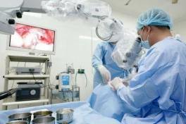 Người trẻ dễ mất thính lực vì thiết bị công nghệ