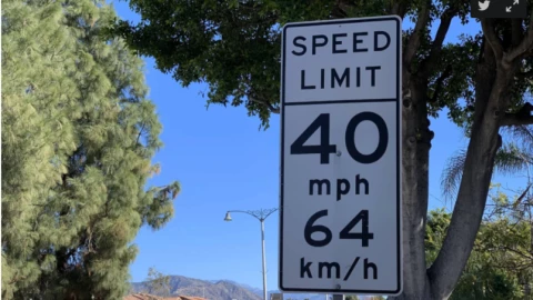 California đi đầu yêu cầu tích hợp cảnh báo tốc độ trên ôtô