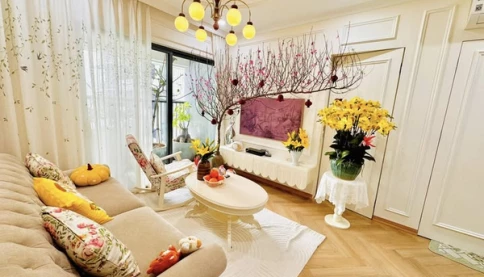 Cách cắm cành đào huyền không bị đổ