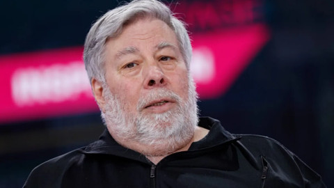 Nhà đồng sáng lập Apple Steve Wozniak chỉ trích Elon Musk “phẫu thuật bằng búa tạ”