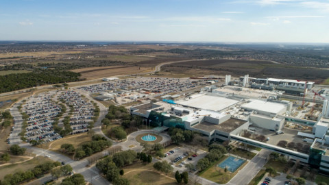 Samsung và SK Hynix "méo mặt" vì chưa nhận được 1 đồng trợ cấp nào từ Đạo luật CHIPS