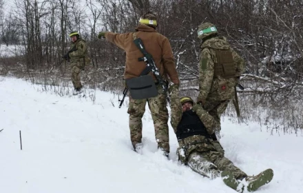 Bị Nga tấn công, các chiến binh Azov khét tiếng của Ukraine đã tự  sát