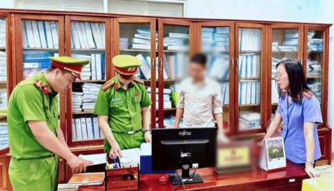 Ba giám đốc và một công chức thuế bị khởi tố vì mua bán trái phép hóa đơn là ai?