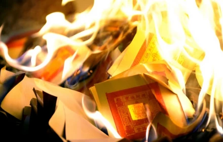 Tết Bính Ngọ 2026 ngày nào đẹp làm lễ hóa vàng? Văn khấn hóa vàng Tết Bính Ngọ, khung giờ đẹp và cách cúng chuẩn