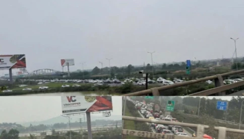 Mới mùng Hai Tết đã tắc đường