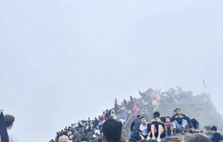 Chùa Đồng Yên Tử ngày 3 Tết